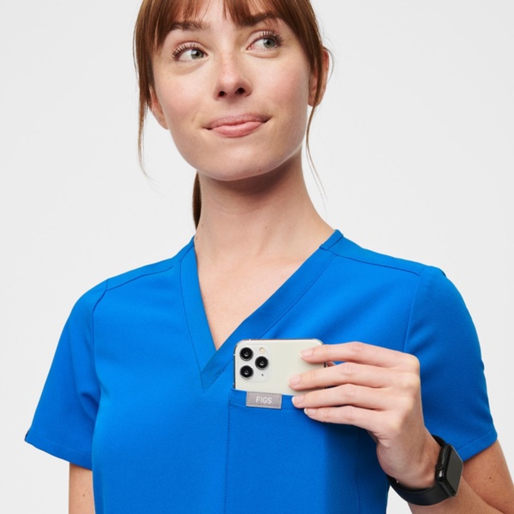 FIGS Catarina One-Pocket Scrub Top 💙🩺